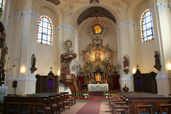Foto k Poutní kostel Jména Panny Marie