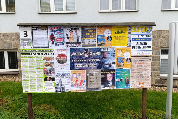 Foto výlepové plochy v Milevsku 3 POLIKLINIKA