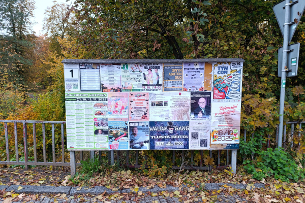 Foto výlepové plochy v Milevsku 1  KLÁŠTER