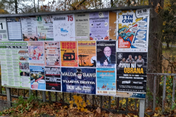 Foto výlepové plochy v Milevsku 1  KLÁŠTER