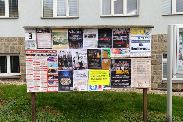 Foto výlepové plochy v Milevsku 3 POLIKLINIKA