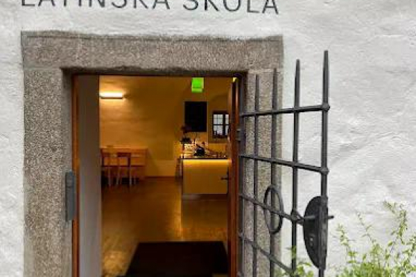 Foto turistického cíle Kavárna v Latinské škole