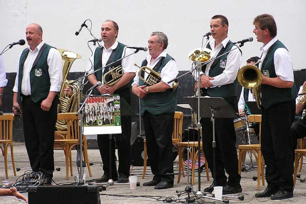 Odpoledne s dechovkou Babouci