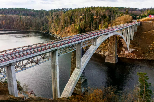 Foto k Železniční most (Červená)