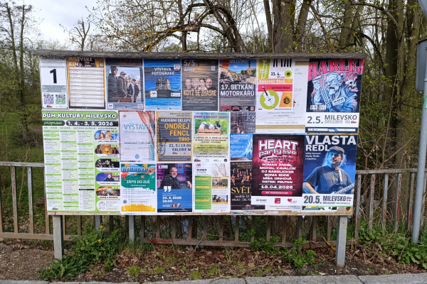 Foto výlepové plochy v Milevsku 1  KLÁŠTER