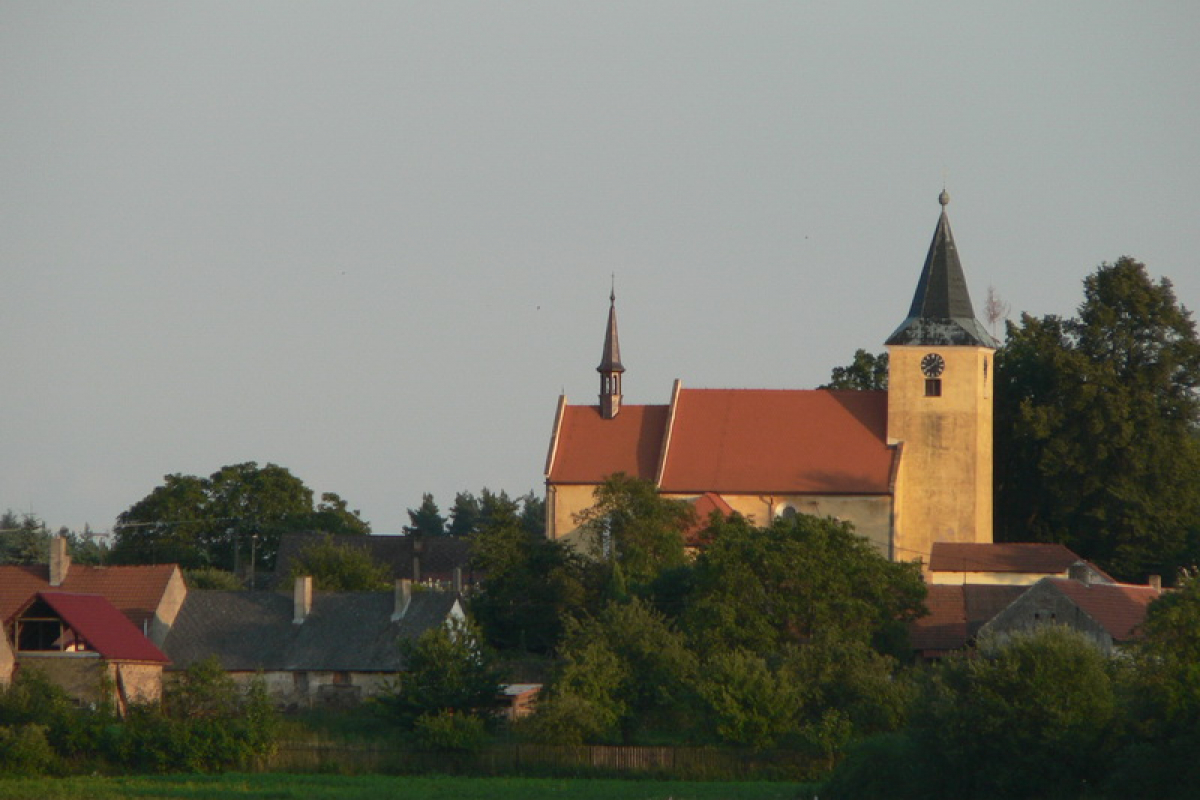 Foto Kostel sv. Filipa a Jakuba
