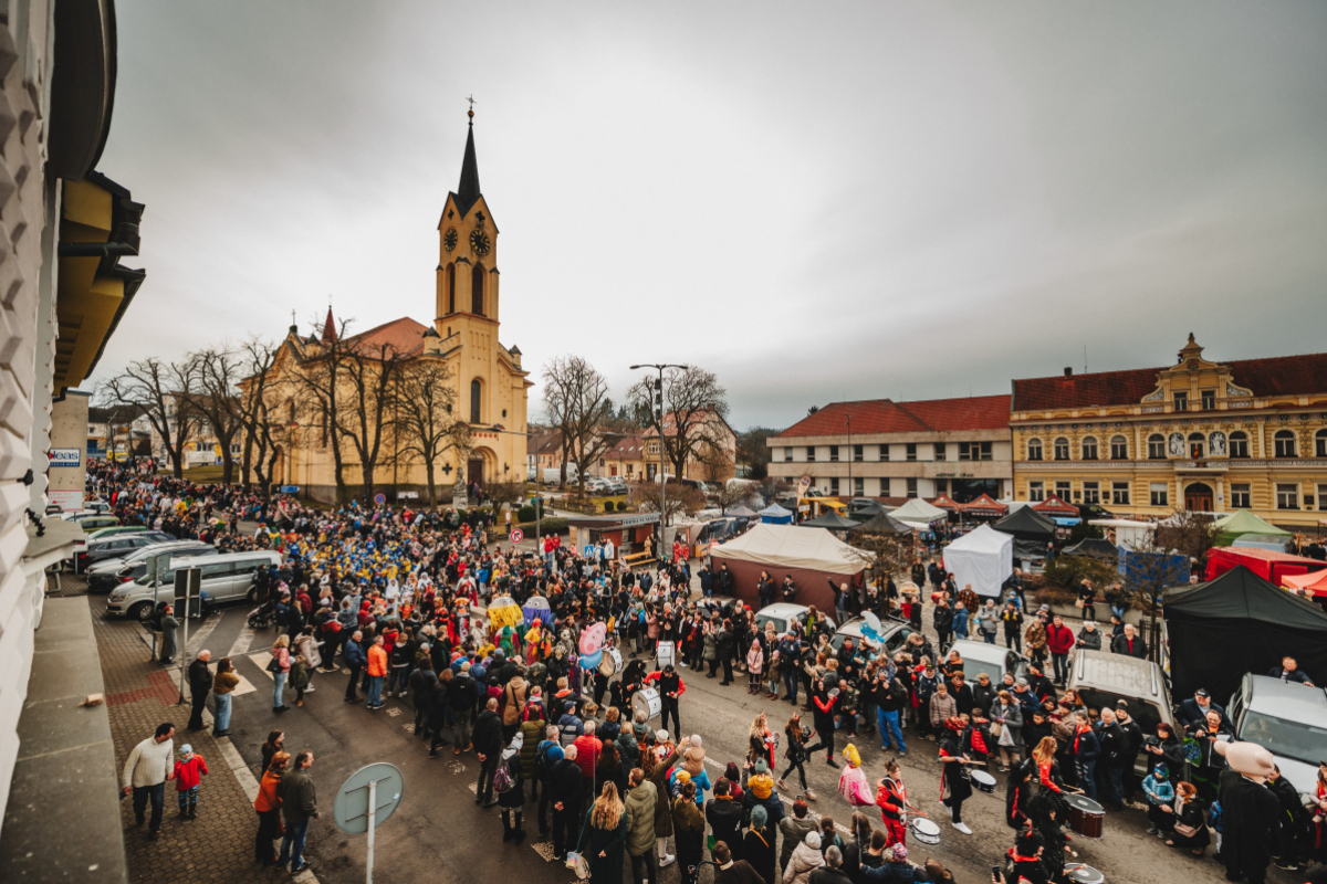 Foto k aktualitě Milevské maškary - Největší masopust v ČR v duchu cirkusu