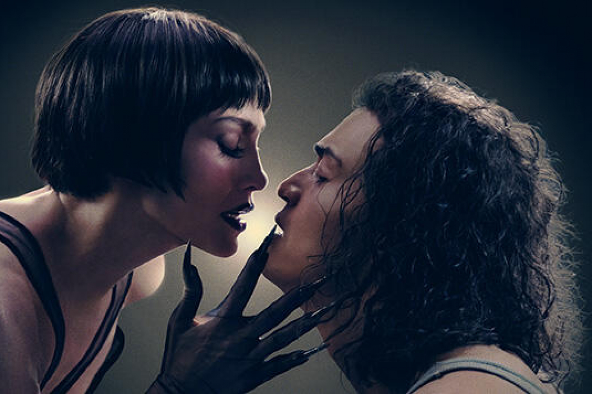 Foto Polibek pavoučí ženy