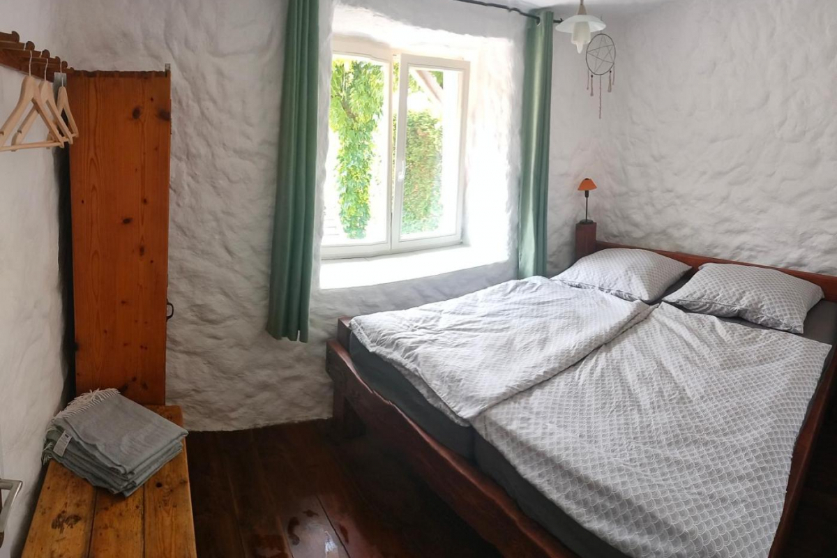 Foto Prázdninová chalupa s uzavřeným dvorem a zahradou